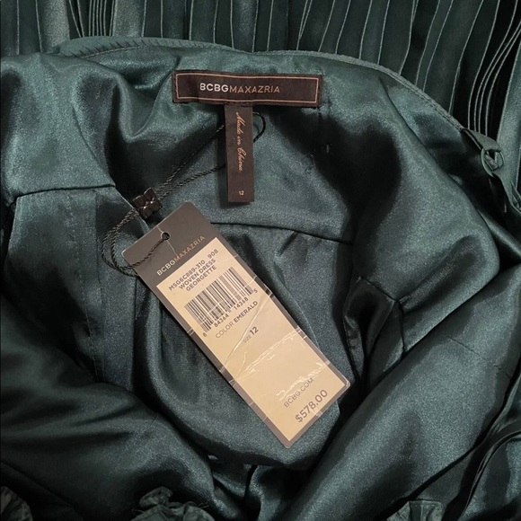 BCBGMAXAZRIA RARE Vintage Emerald Pleated Dress Size 12 - Picture 3 of 3